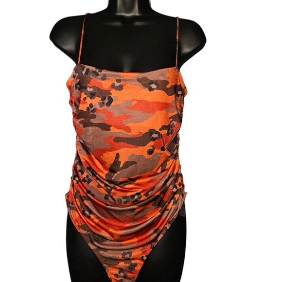 NWOT Guess Camo Adjustable Tank Top Bodysuit - Picture 1 of 2